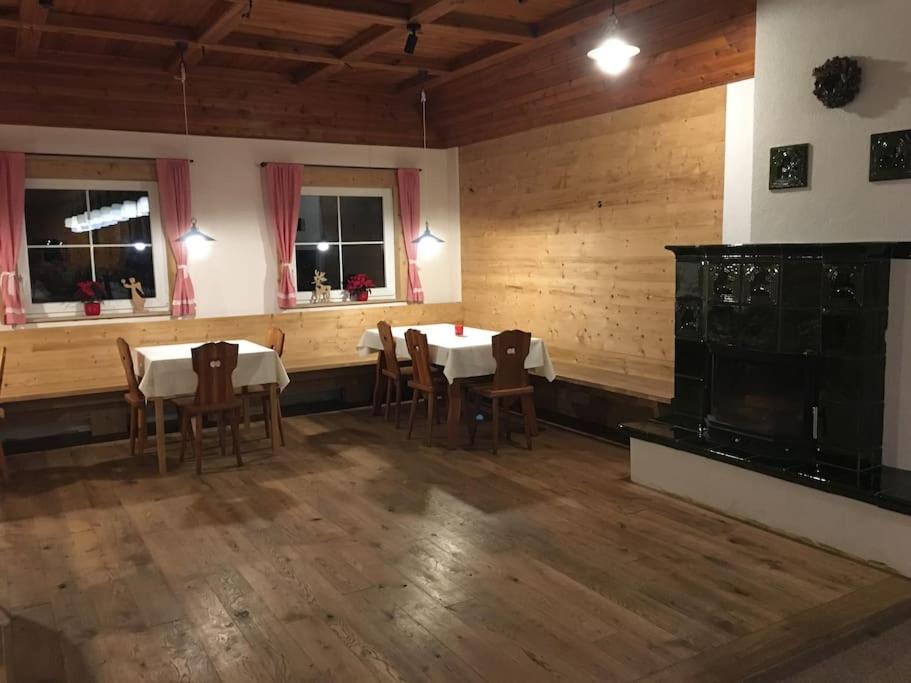 Apartman Zaly Benecko Zewnętrze zdjęcie